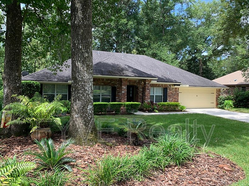 1st image of 12152 Dividing Oaks Trl W