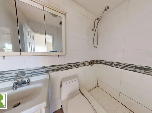 1392 East 18th Street image 8 of 11