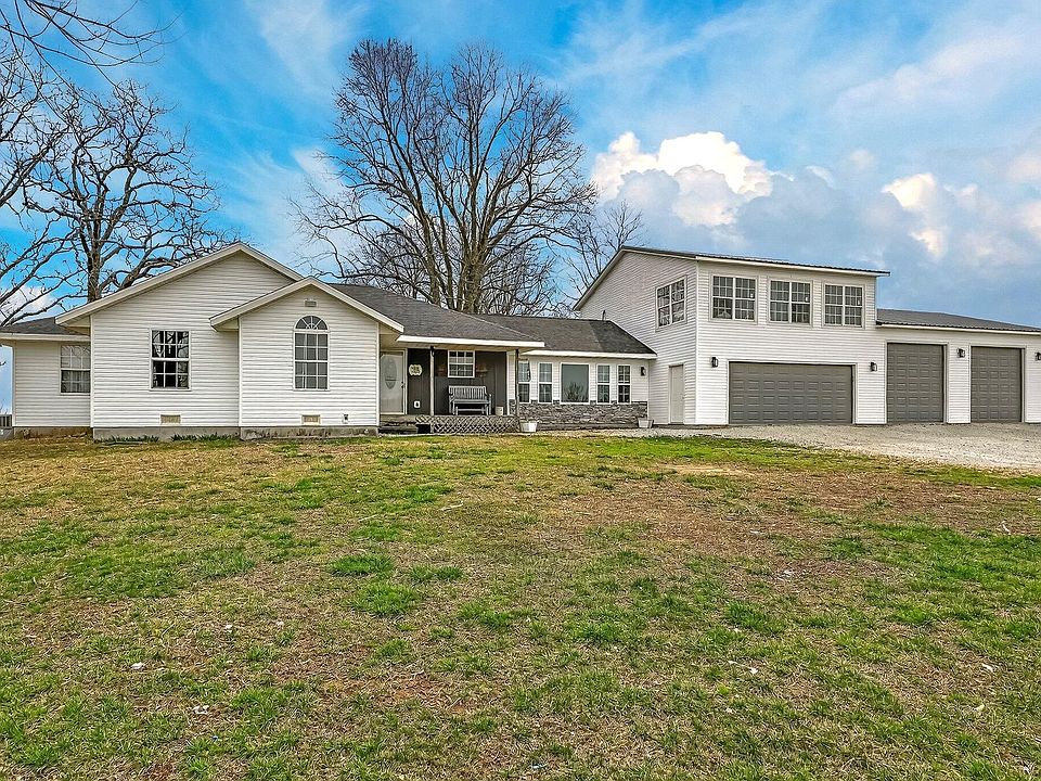 1st image of 152 Quarter Horse Lane