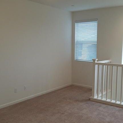 2nd image of 165 Julia Island Cir