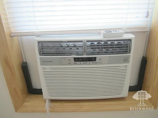 Rented by Brickwood Realty | media 16