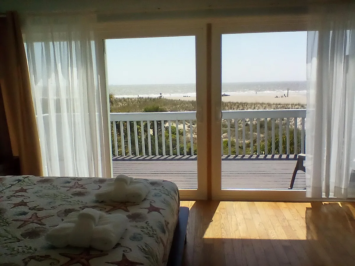 Photo 2 of 27 - 2 19th St #2 - Tybee Island, GA Building Photo - 2 19th St #2