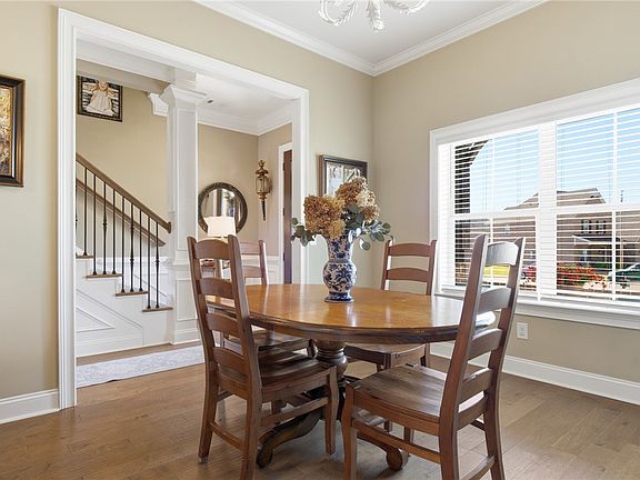 4th image of 1848 Waterfall Rd