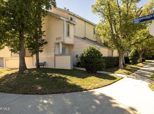 9933 Independence Ave Unit B, Chatsworth, CA 91311