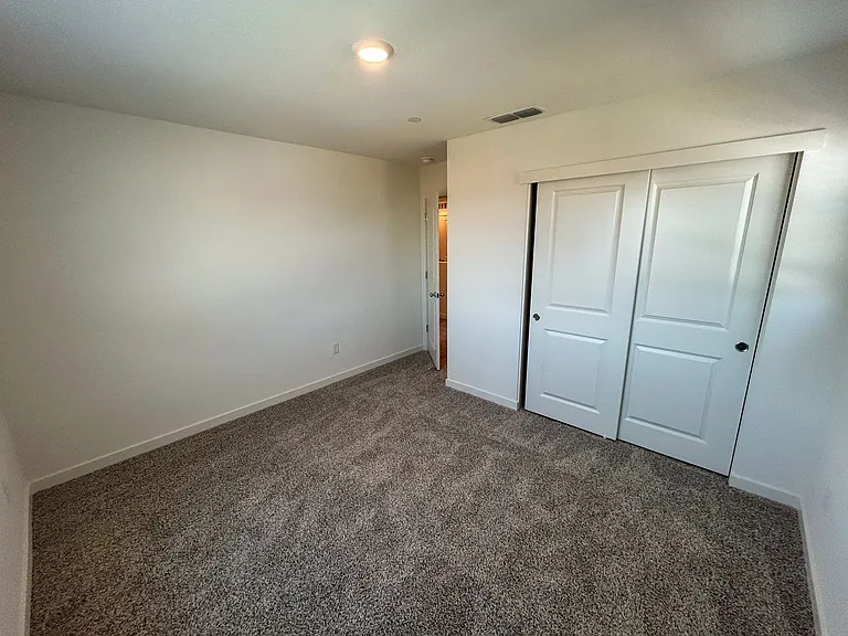 809 Congaree Ln — Photo 21