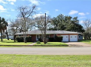 729 N Main St, Lexington, TX 78947