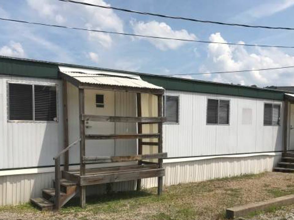 1st image of 575 Veterans Dr