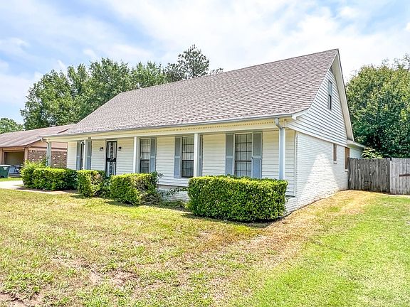 4th image of 7253 Hollorn Ln