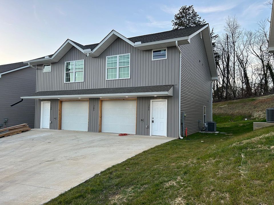 1st image of 205 Keswick Dr
