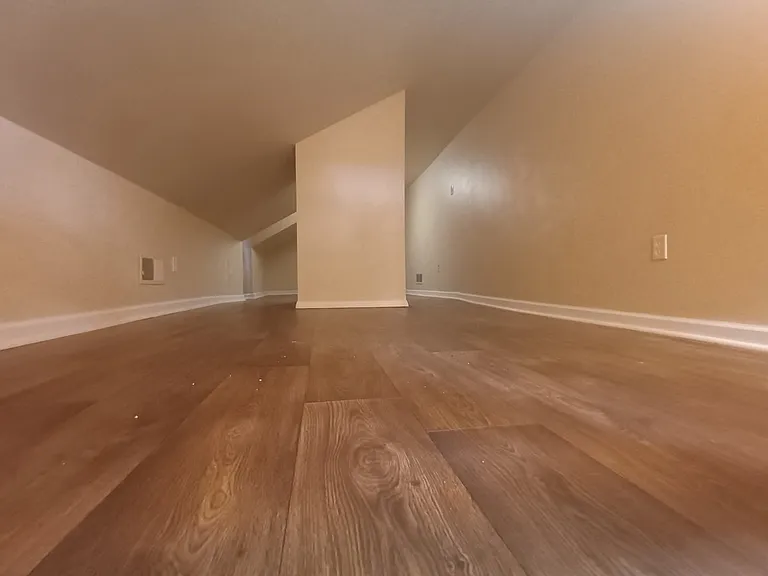 1823 Lowrie St — Photo 5