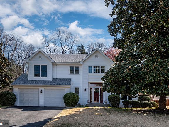 2nd image of 4 Wren Way Ct