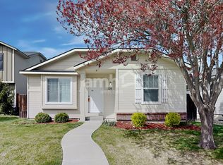 120 W White Sands Dr, Meridian, ID 83646