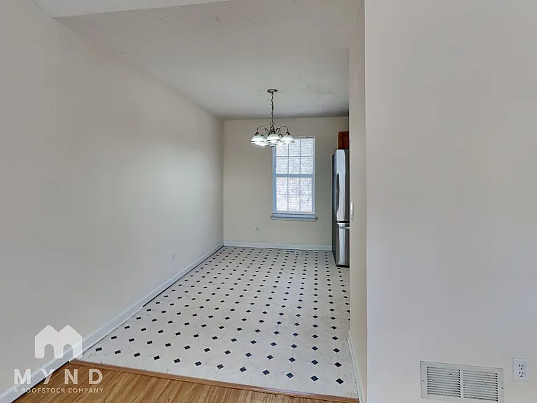 3726 James Ed Rd — Photo 8