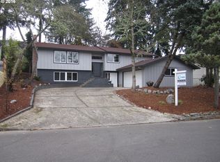 6735 Doncaster Dr, Gladstone, OR