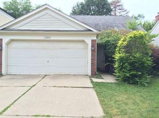 3024 Turnberry Ln, Ann Arbor, MI 48108