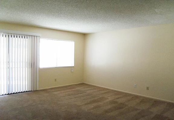 5th image of 12180 Langtry Cir