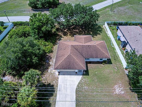 3rd image of 7365 W Price Blvd