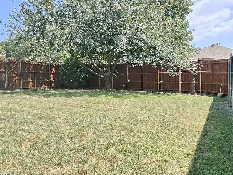 1412 Brenda Ln — Photo 47