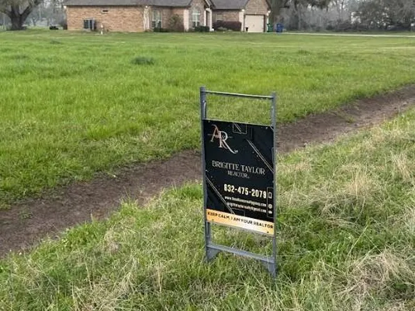 167 Horse Shoe Trl Lot 178, Angleton, TX 77515
