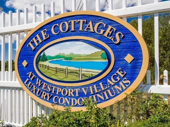 2 Village Way, Westport, MA 02790