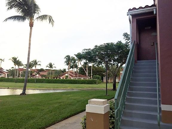 2nd image of 7856 Sonoma Springs Cir APT 201