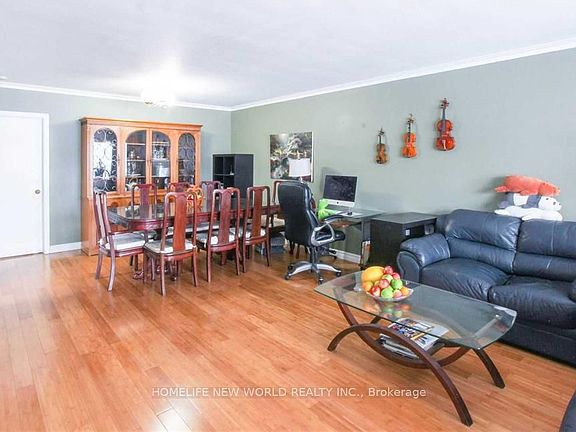 2nd image of 135 Pineway Blvd