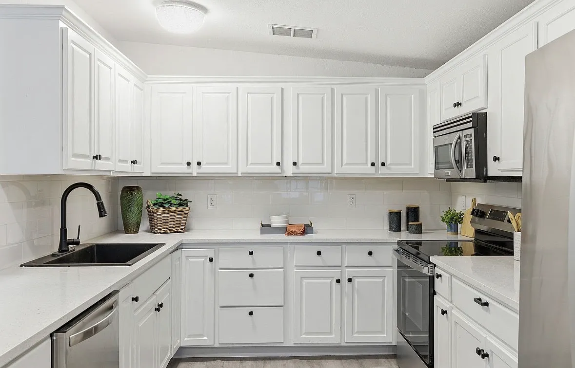 3 bed, 1617 sqft, $1,800 — Photo 3