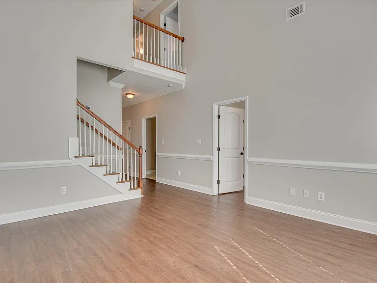 317 Buxton Ln — Photo 10