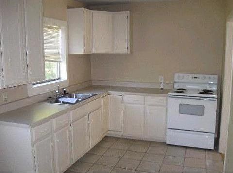 2nd image of 135 Saratoga Dr