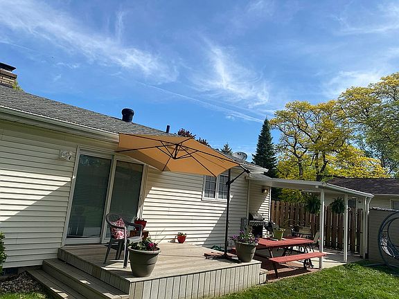 4th image of 708 36th Ave