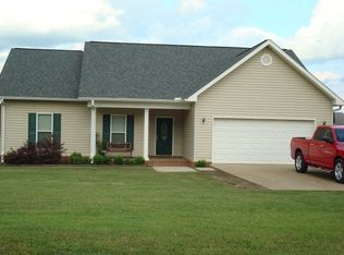 1844 Antioch Cir, Hartford, AL 36344