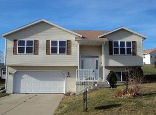 830 Parkside Ave, Baraboo, WI 53913