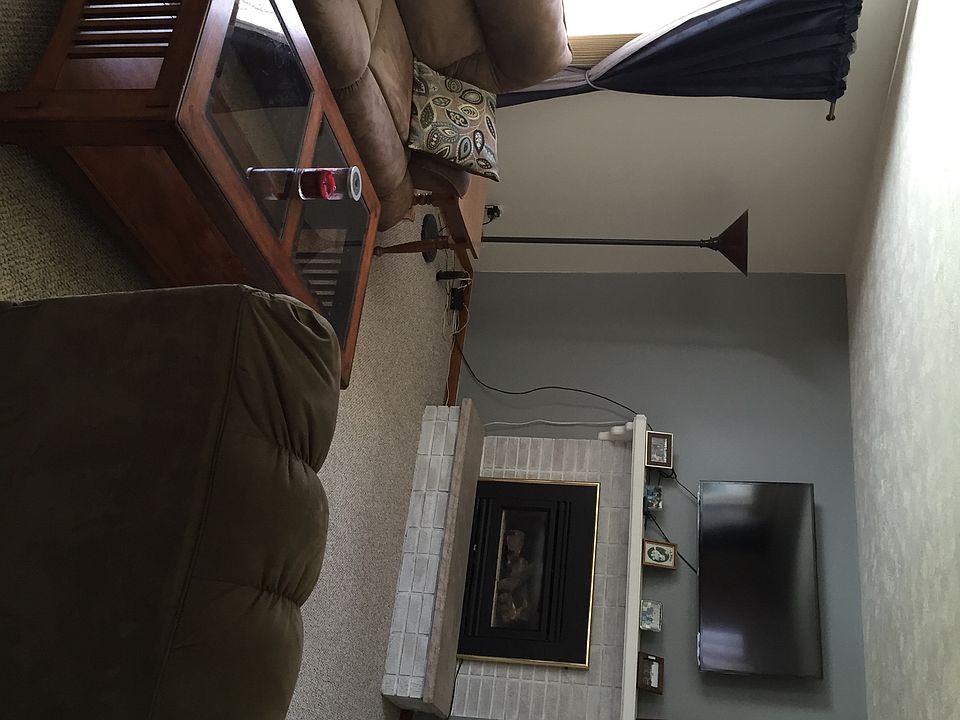 1st image of 706 N Dr W
