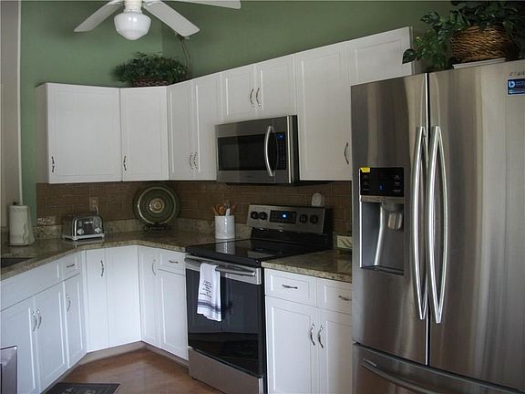 3rd image of 6130 SE Martinique Dr APT 202