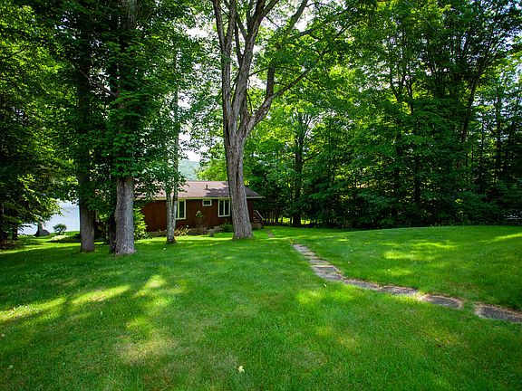 5th image of 614 Lake Rd