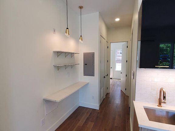 3rd image of 117 Lafayette St #1C