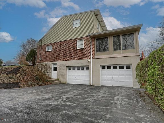 3rd image of 14 Apple St