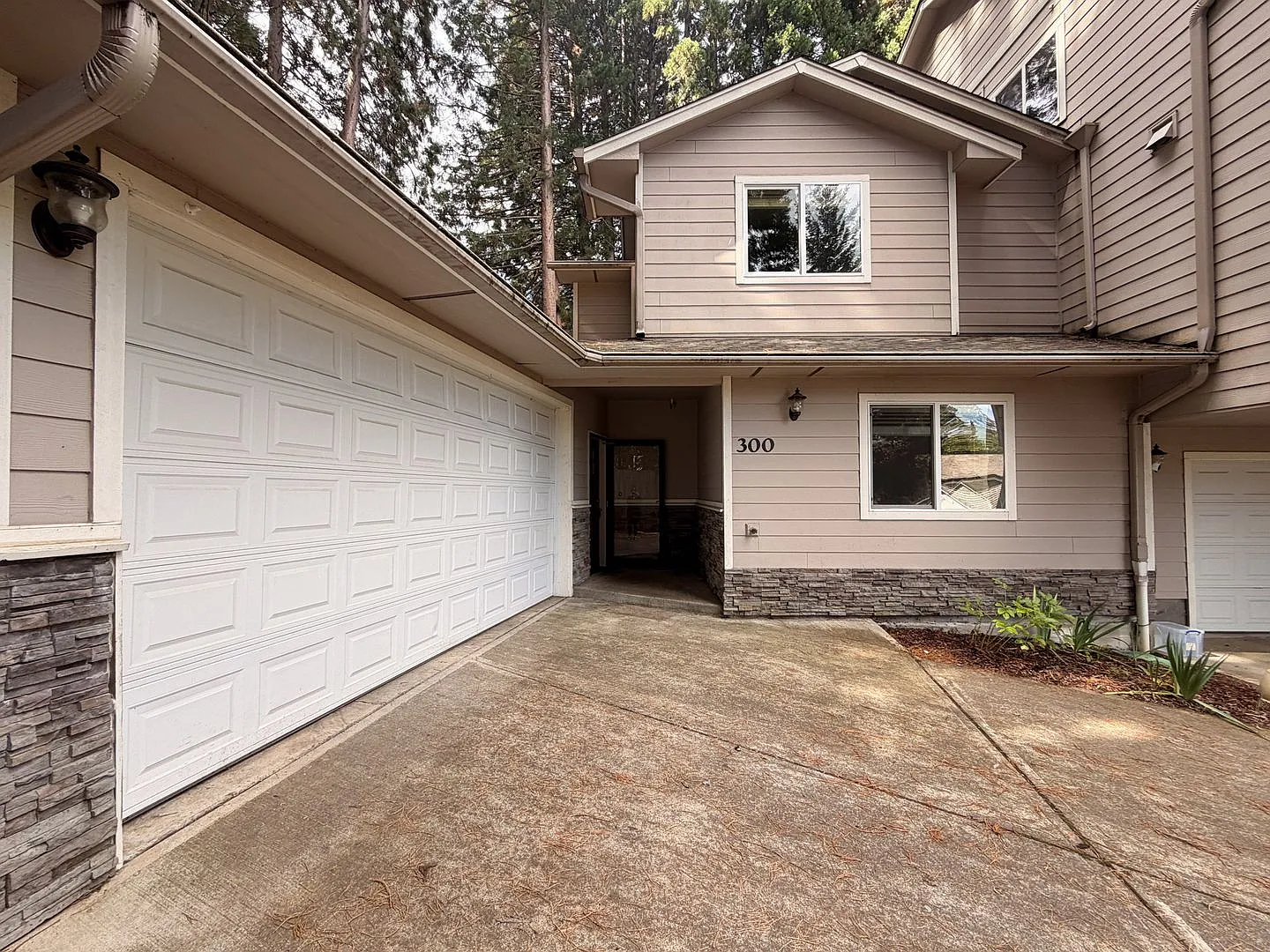 Reeshill1814 — Photo 3