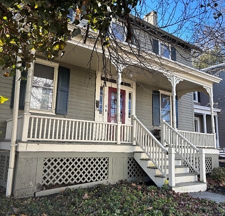 2nd image of 11 Halstead St