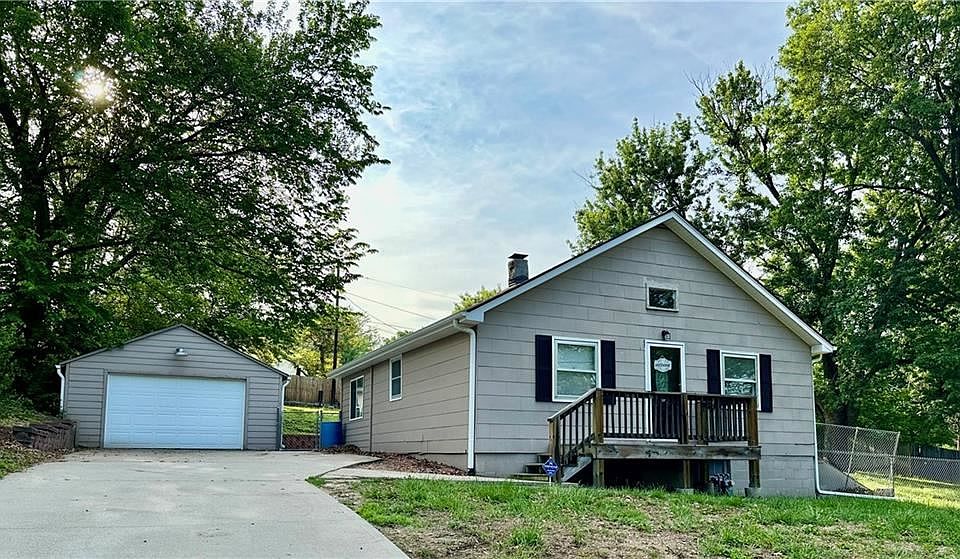 1st image of 4521 Paseo Dr