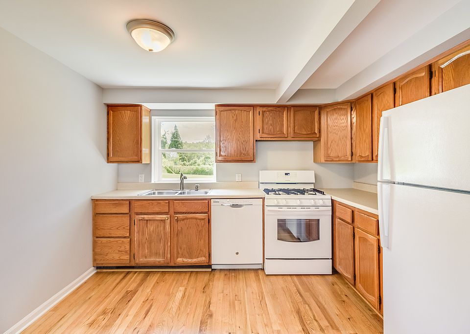 1st image of 2574 Davista Dr