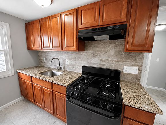 3rd image of 55-57 N Munn Ave #55-2