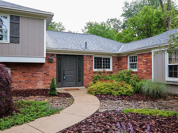 3rd image of 7390 Thumbelina Ln