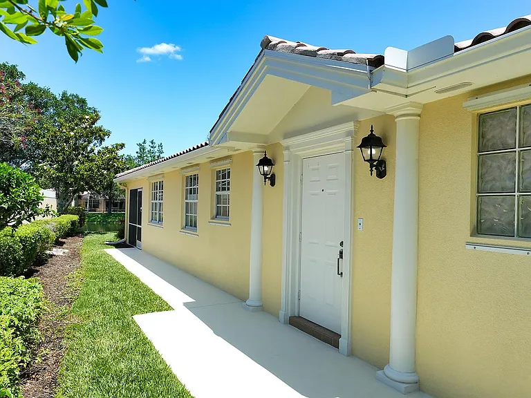 5852 Helicon Pl — Photo 4