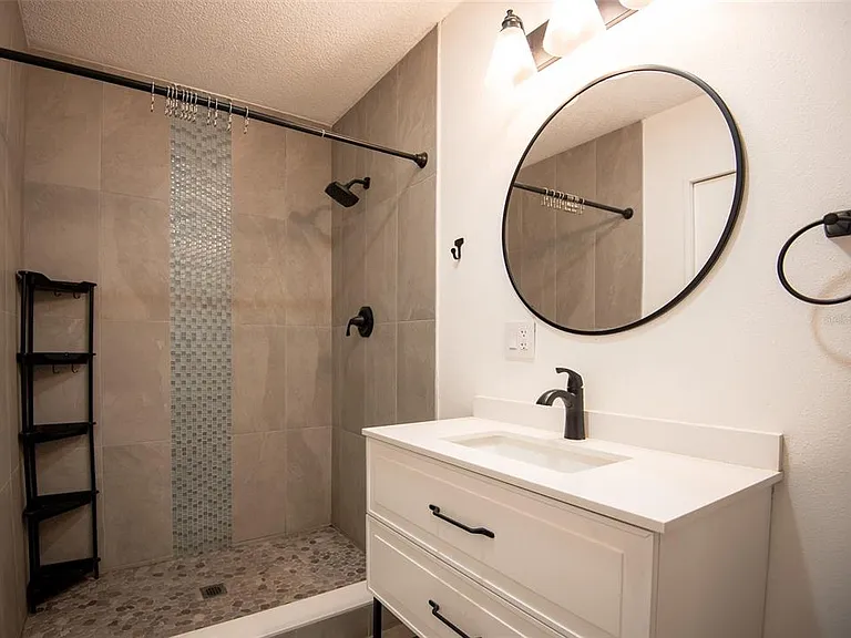 6440 Greylynne St — Photo 22