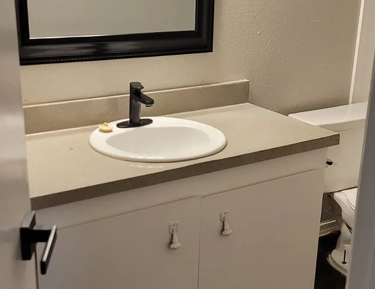 Saddle Ridge Apartments — Photo 40