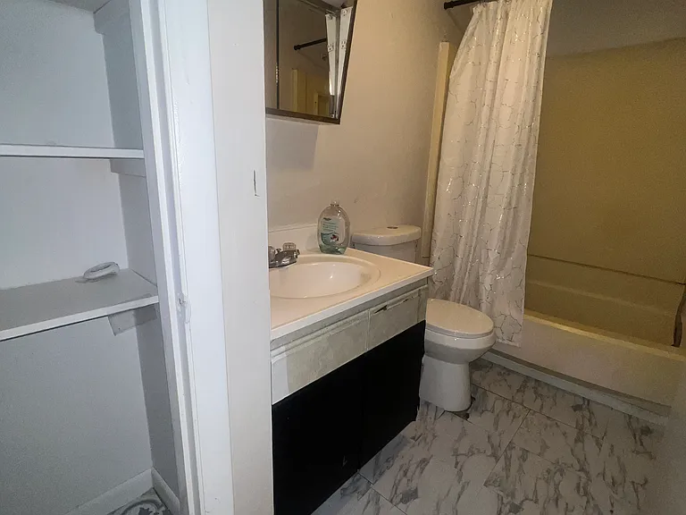 27 9th St #4S — Photo 12