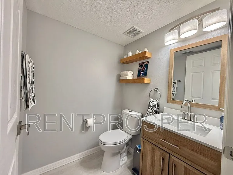 1903 Brancaster Cir — Photo 11