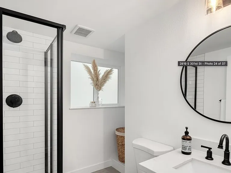 Downstairs Full Bathroom With Shower