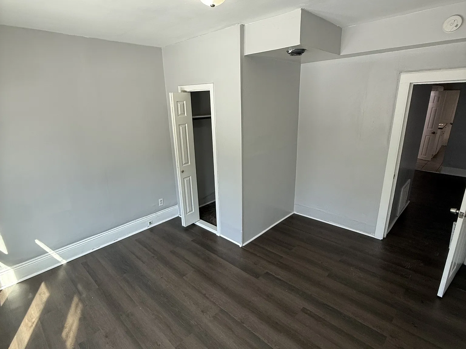 764 Capital Ctr — Photo 4